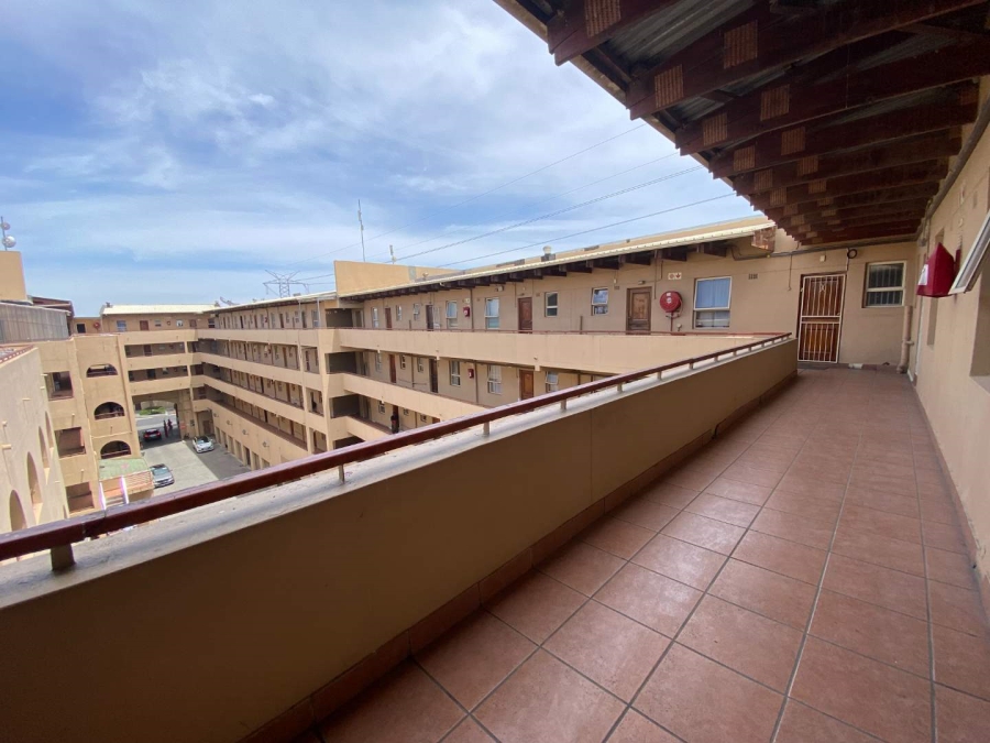 2 Bedroom Property for Sale in Bridgetown Western Cape